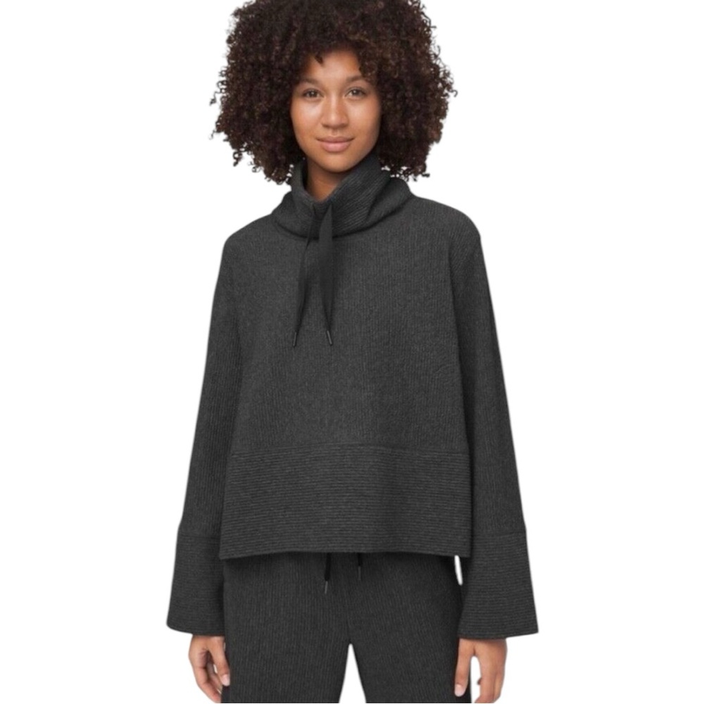 Lululemon Retreat Yourself Pullover In Heathered Core Dark Grey | M/L